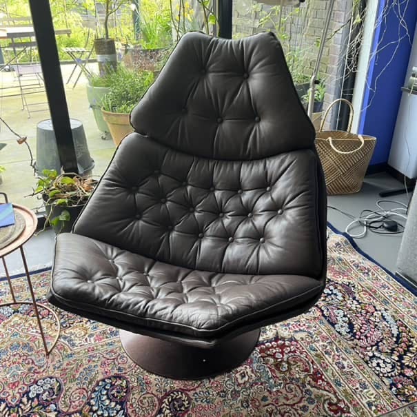 Herstoffering Artifort Fauteuil